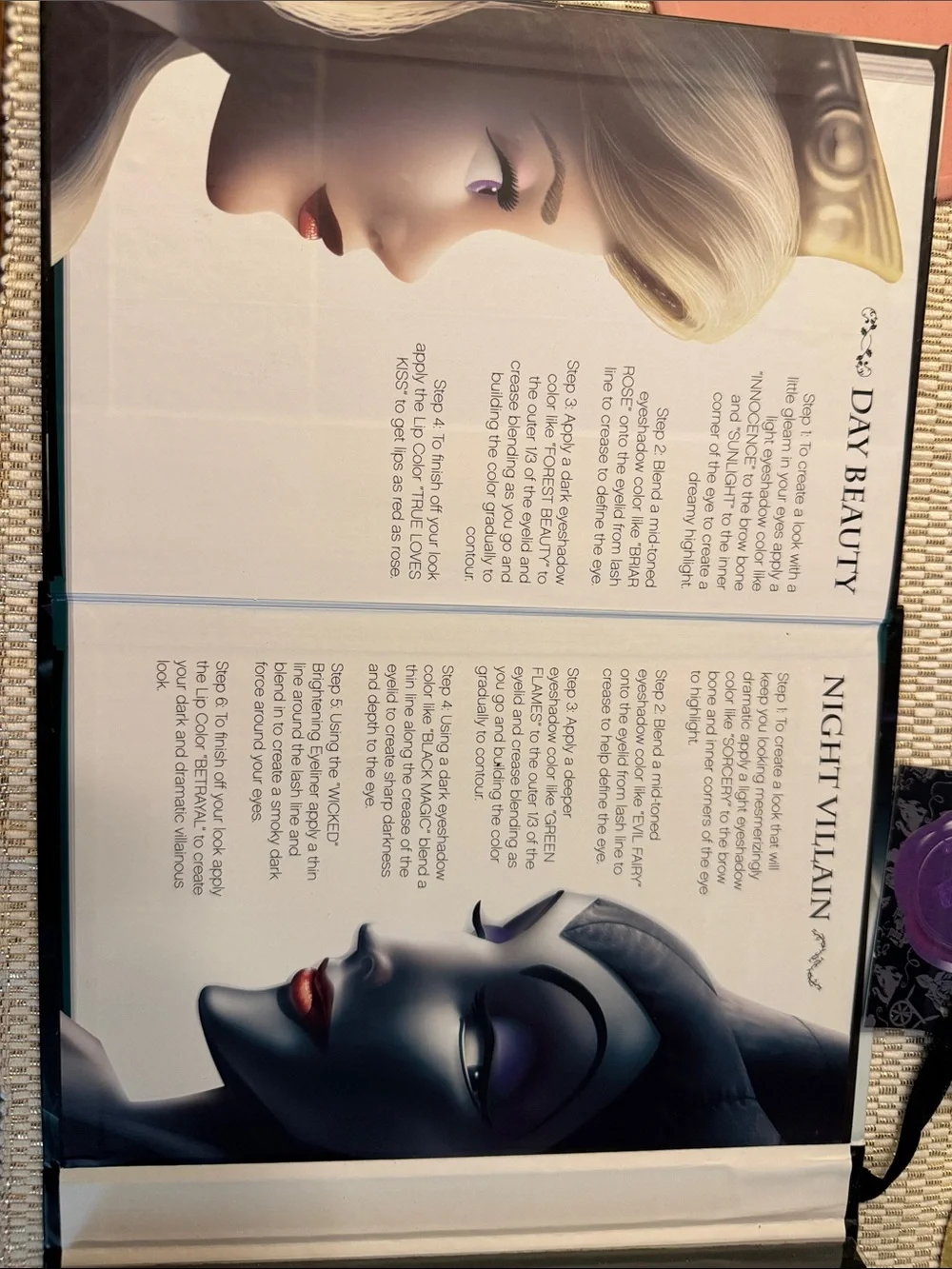 e.l.f. Disney Good vs Evil Beauty Book - sleeping beauty/maleficent